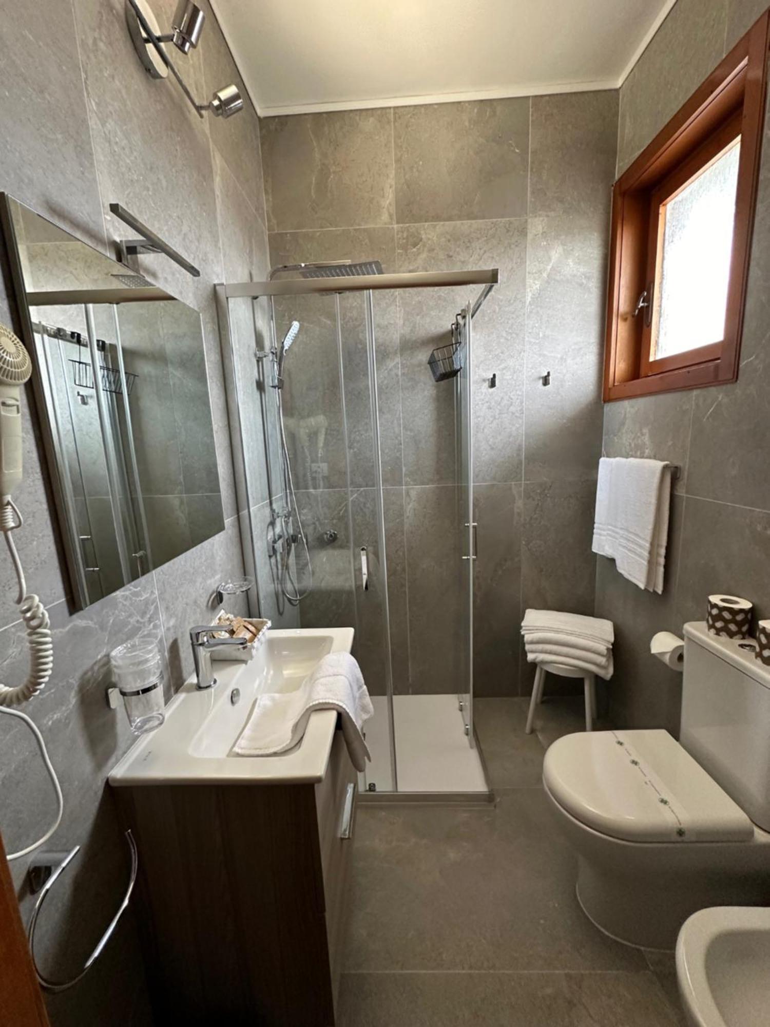 Hotel Moreri غرادو المظهر الخارجي الصورة
