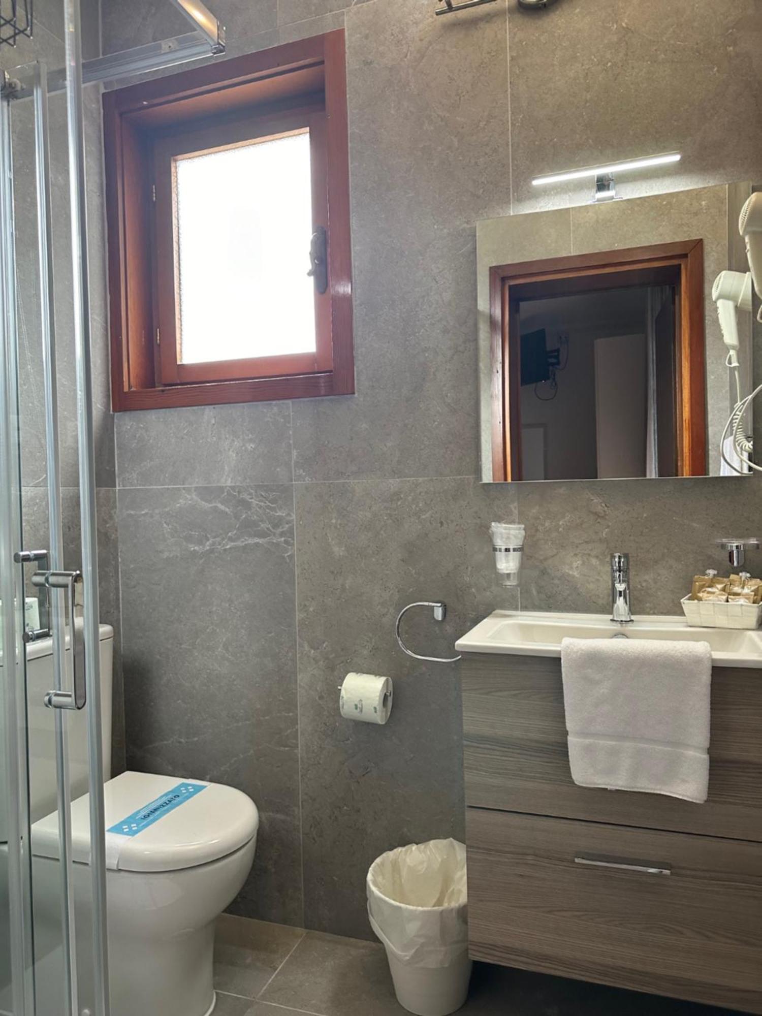 Hotel Moreri غرادو المظهر الخارجي الصورة