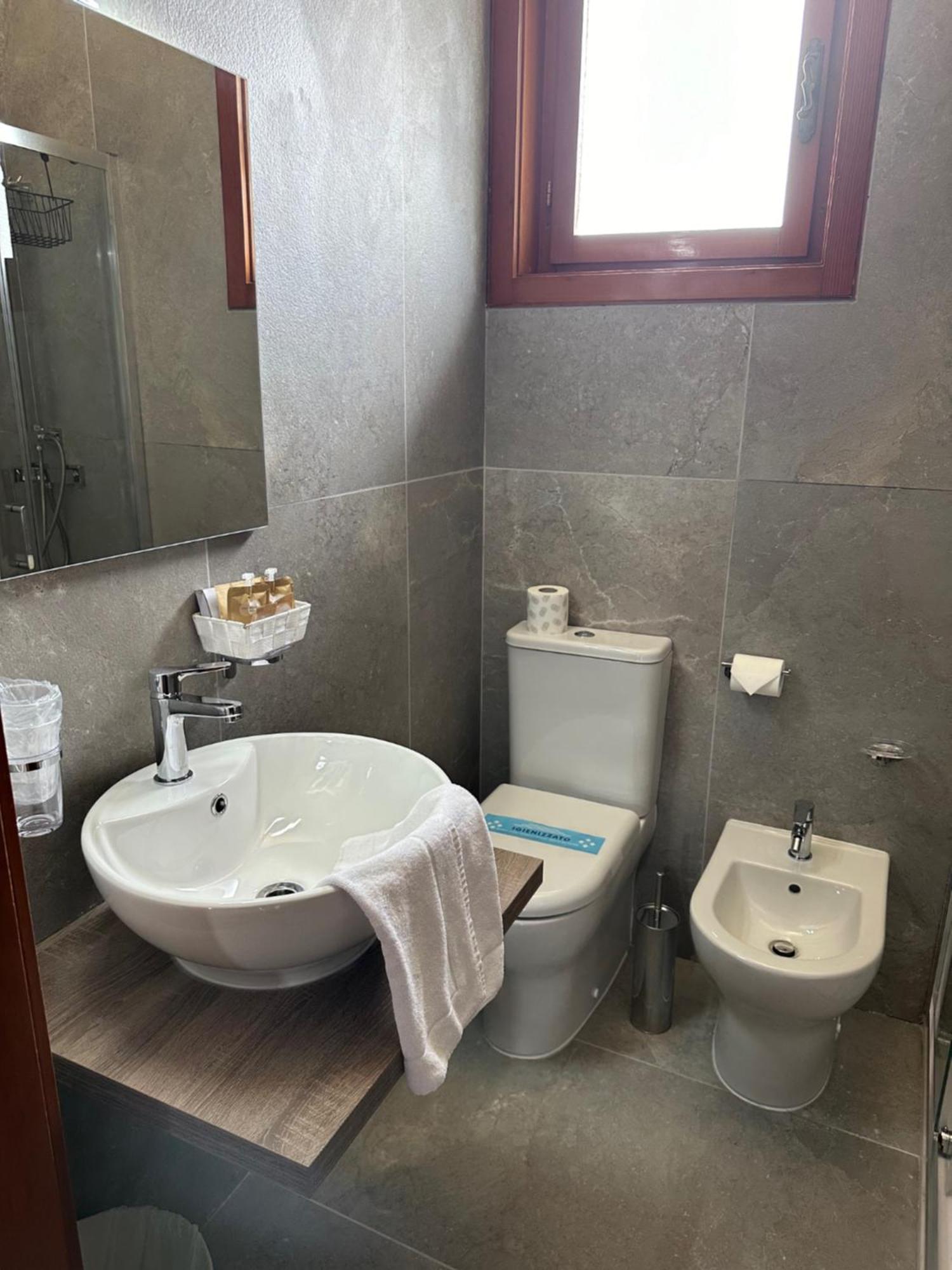 Hotel Moreri غرادو المظهر الخارجي الصورة