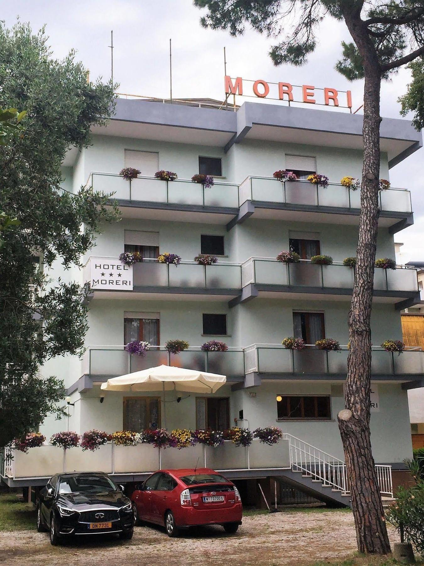 Hotel Moreri غرادو المظهر الخارجي الصورة
